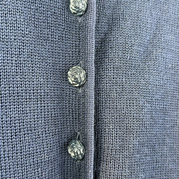 Vintage Vitabella Norway Embroidered Wool  Cropped Cardigan - Picture 4 of 9